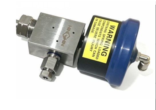 Waterjet On/Off Valve Assembly
